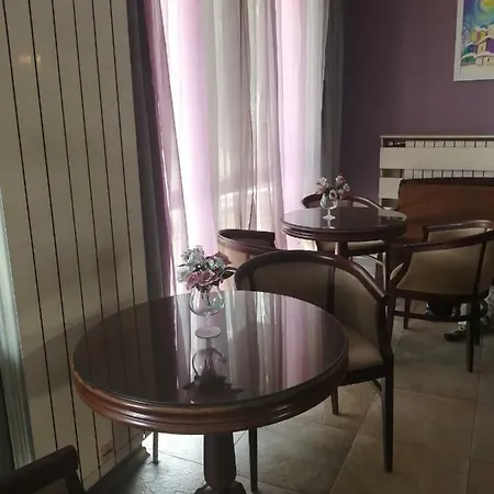 Хотел романс 3*